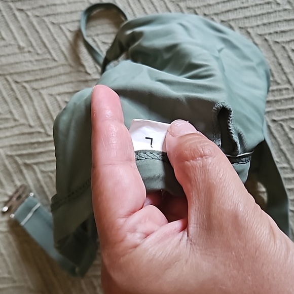 Bikini - Picture 2 of 3